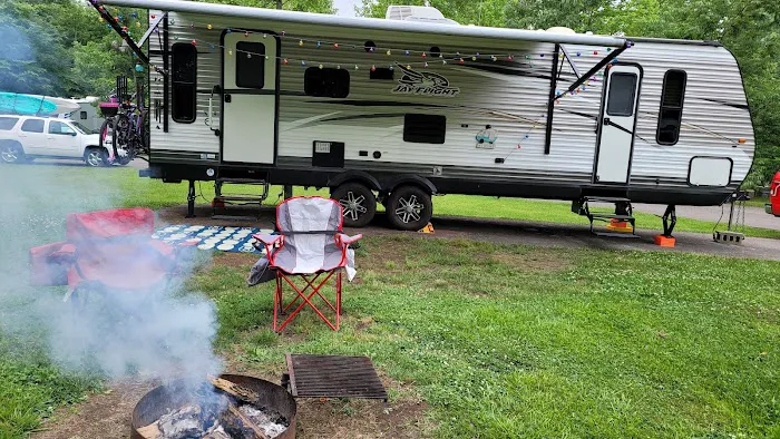 Deam Lake Family Campground Picture 10