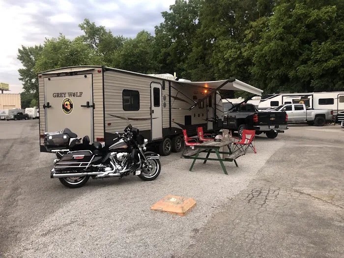 Louisville North Campground Picture 10