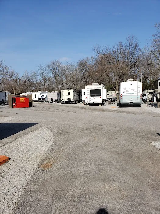 Louisville North Campground Picture 2