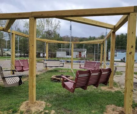 Friends O' Mine Campground & Cabins