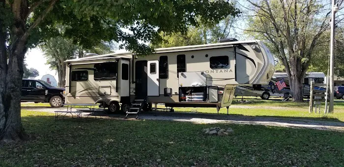White Acres Campground Picture 10