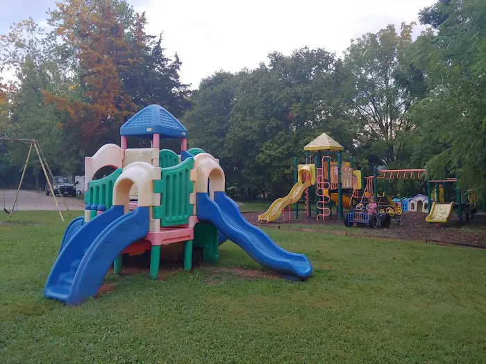 Elizabethtown Crossroads RV Park & Campgrounds - Getaway Retreats Picture 4