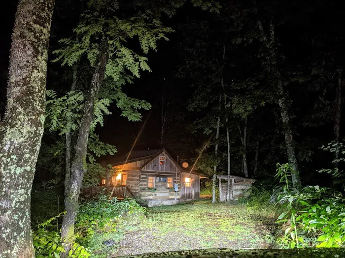 Firefly Cabin Picture 5