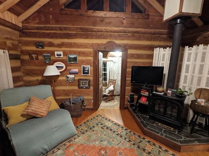 Firefly Cabin Picture 9