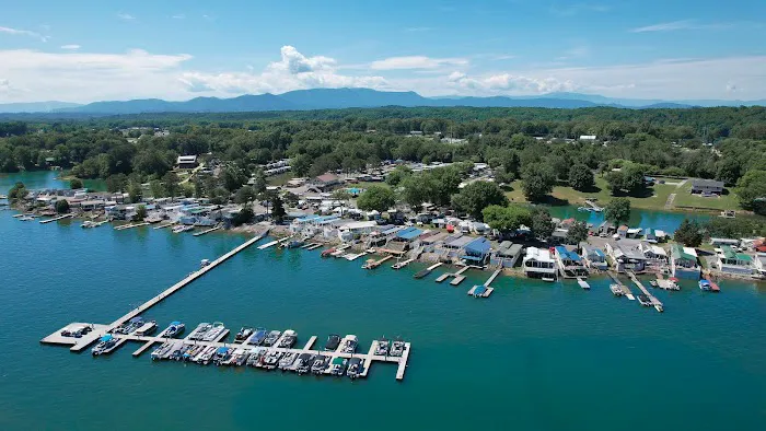 Fancher's Campground and Lakeside Rentals Picture 2