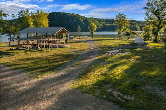 Lakeside Getaway on Douglas Picture 5