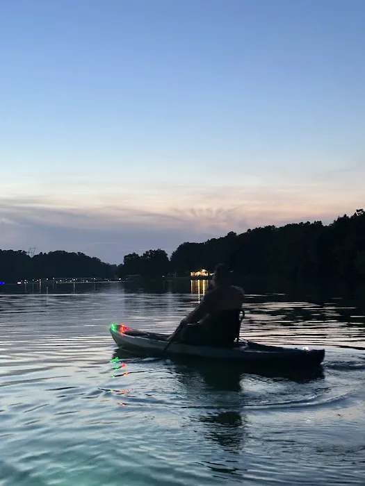 Lakeside Getaway on Douglas Picture 9