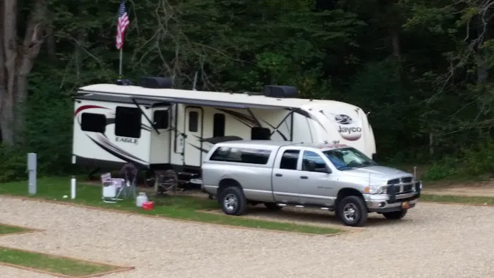 Sunshine Acres Camp & Cabins Picture 2