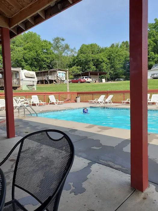 Lake Cove Resort & Realty Picture 10