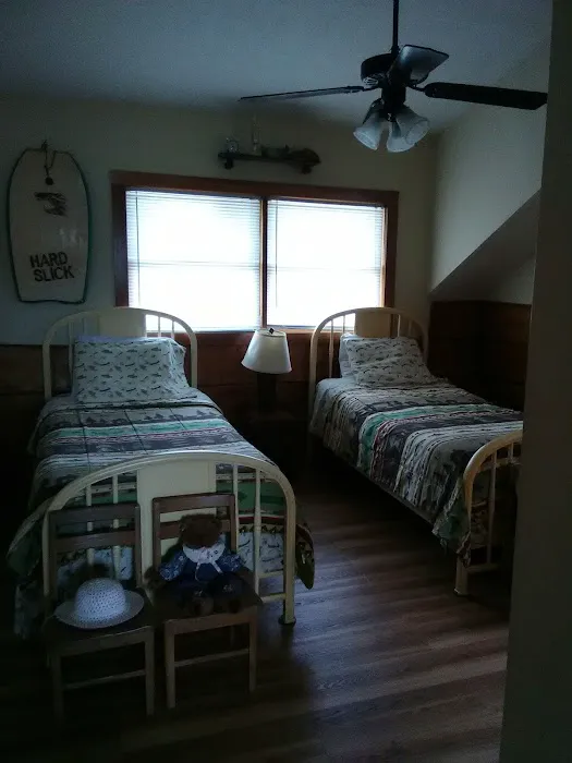 Lake Cove Resort & Realty Picture 8