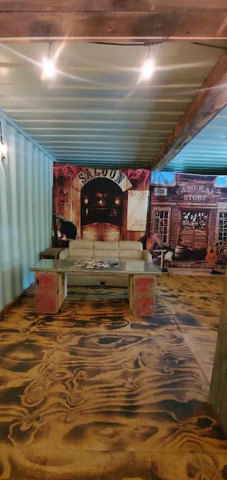 Halls Top Hangout Picture 3