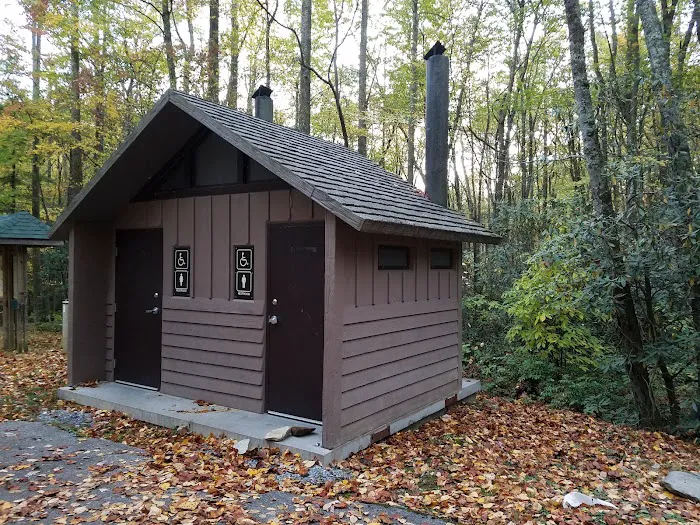 Round Mountain Campground Picture 9