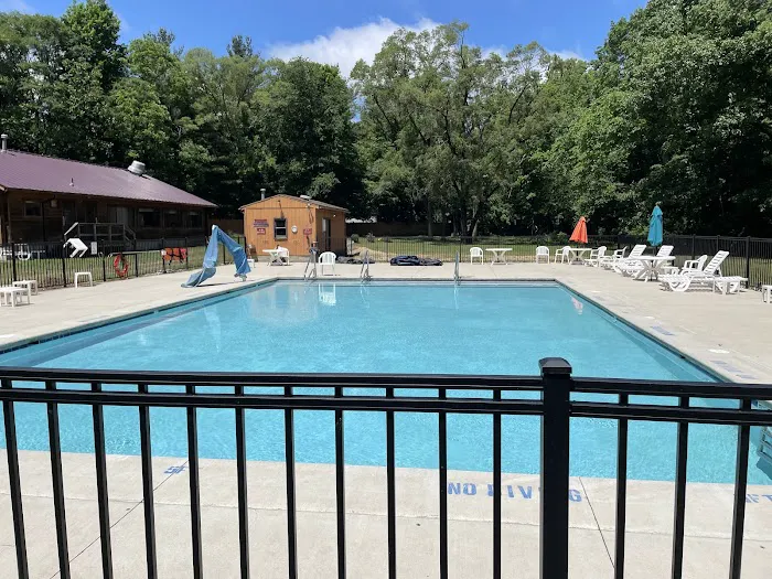Bear Cave Camping Resort Picture 6