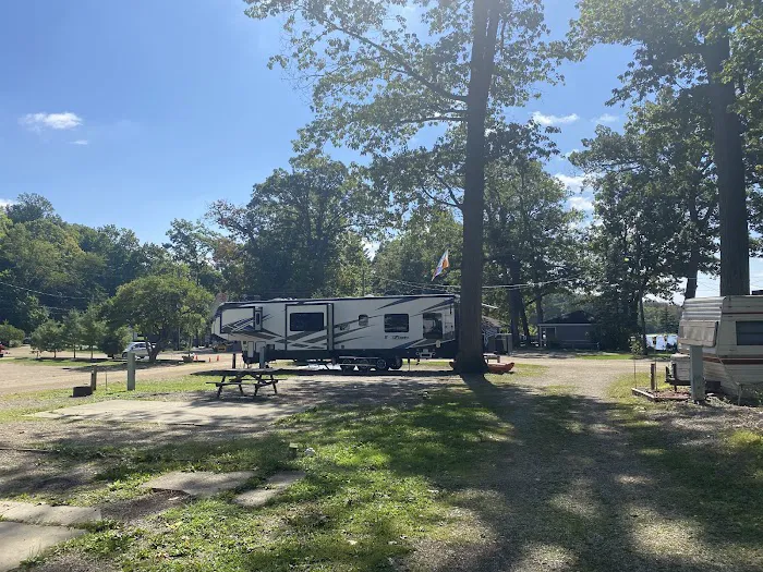 Fullers Resort and Campground Picture 4