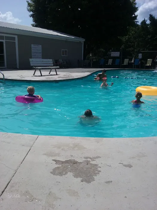 Mini Mountain Campground Picture 7