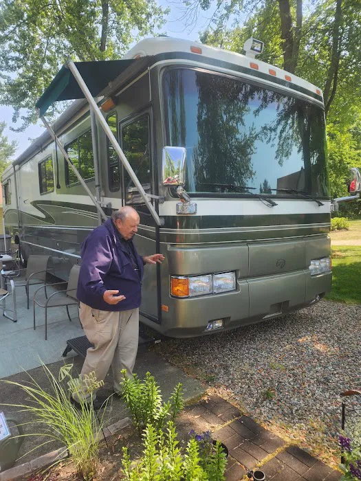 Camp S'more South Haven Picture 8