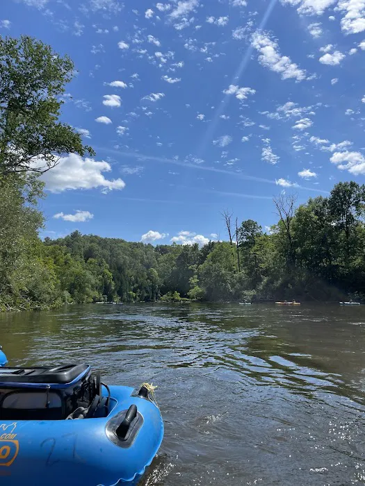 Salmon Run Campground and Vic's Canoes, Kayaks and Tubes Picture 2