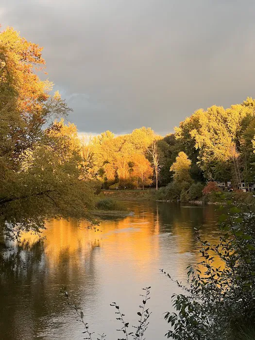 Salmon Run Campground and Vic's Canoes, Kayaks and Tubes Picture 8