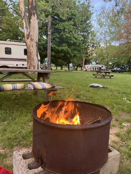 Drew's Campground Picture 9