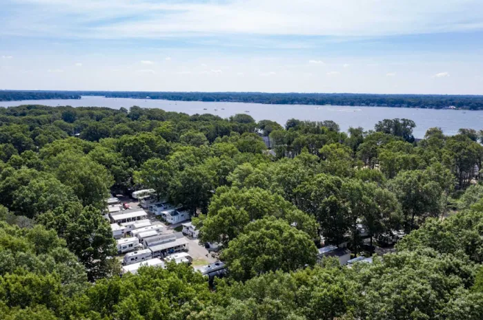 Oak Grove Resort Campground Picture 4