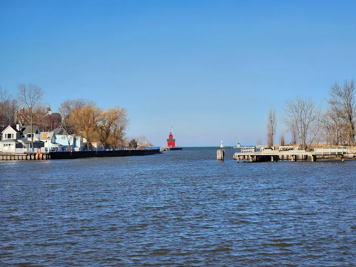 Holland State Park - Macatawa Campground Picture 7