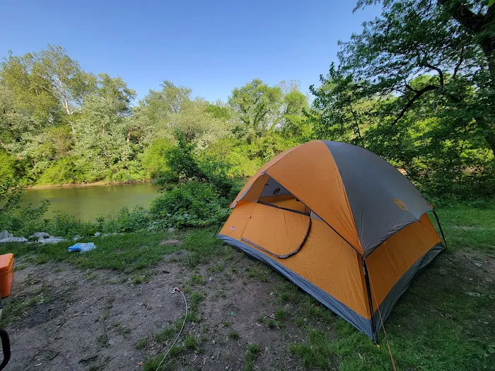 Sugar Creek Campground & Canoe Rentals Picture 1