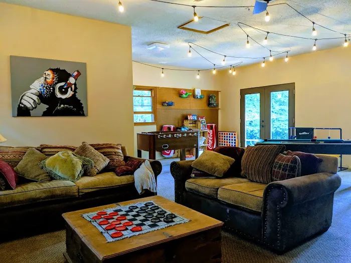 Hawthorn Haven Cabins & Chapel Picture 4