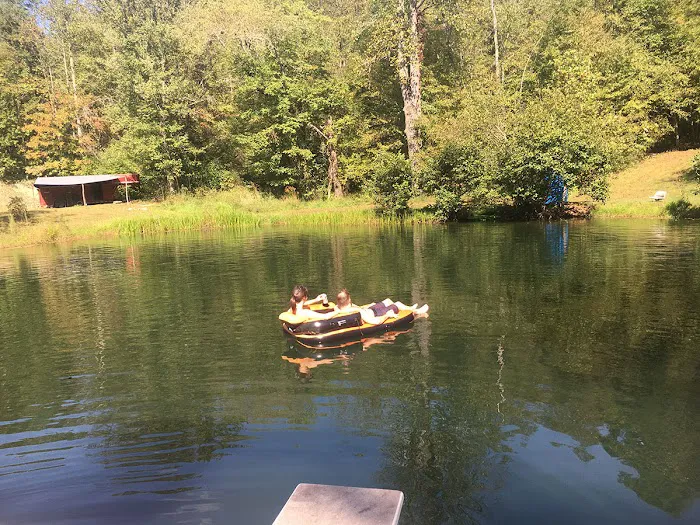 Appalachian Pond Campground Picture 3