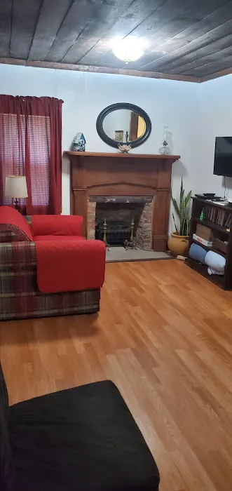 Mulberry Cabin Picture 7