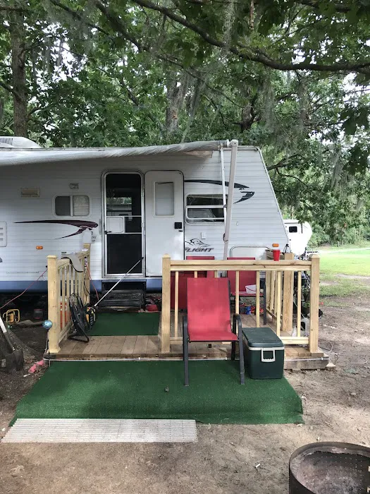 Elliott's Landing and Campground Picture 2