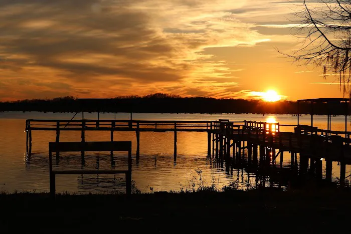 Elliott's Landing and Campground Picture 9