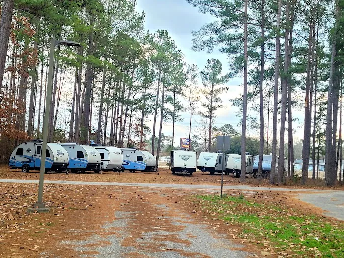 Falcon Nest Family Campground Picture 3