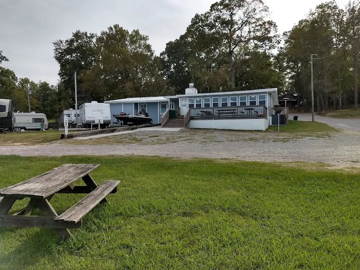 Stumphole Landing Campground Picture 2