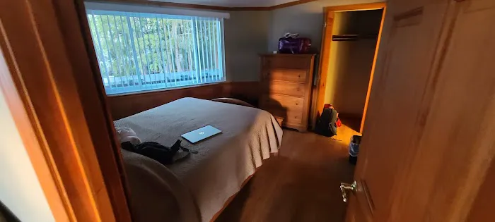 Pier Cabin 1 Picture 10