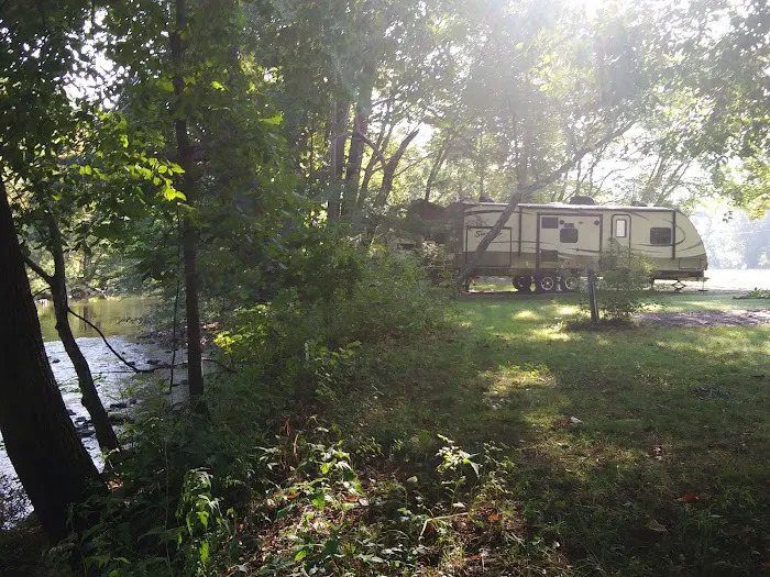 Peaceful Cove Campground Picture 7