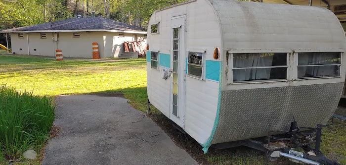 Old Corundum Millsite Campground Picture 10