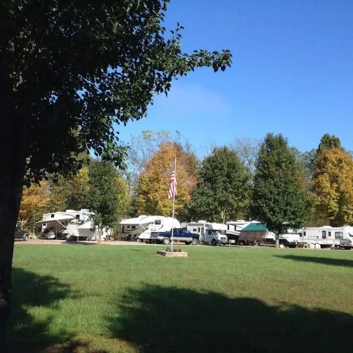 Riverbend RV Park-Campground by Hickory Knob Farms Picture 8