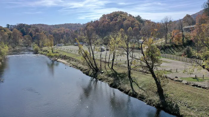Dillsboro RV River Park Picture 10