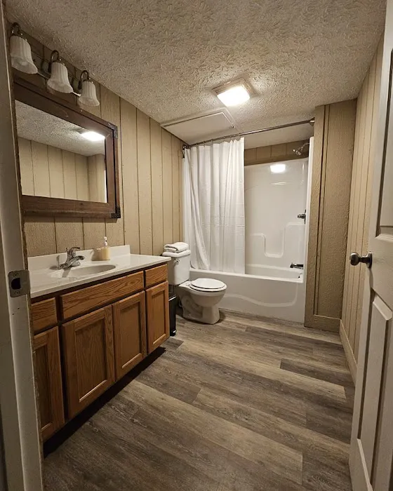 Eagle Rock Resort & Campground Picture 8