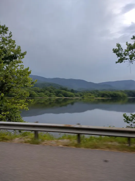 Cove Lake State Park Campground Picture 3