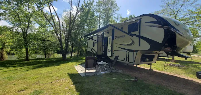 Cumberland River Campground Picture 2