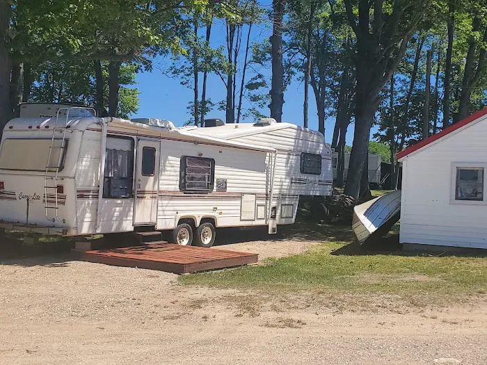 Martiny Lakes Hide-Away LLC Picture 9