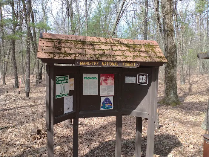 Twinwood Lake Campground Picture 6