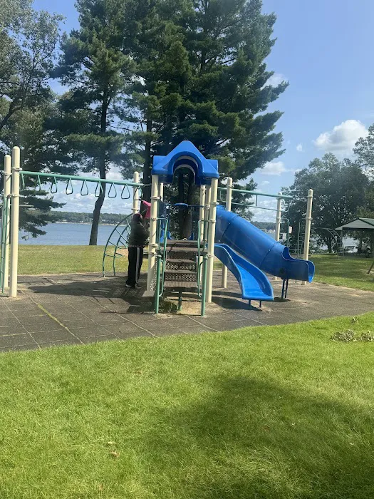 Wolf Lake Resort & Campground Picture 1