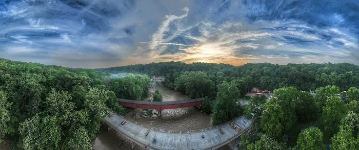 Deer's Mill Inc Picture 3