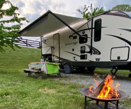 Quiet Woods Green River Stables