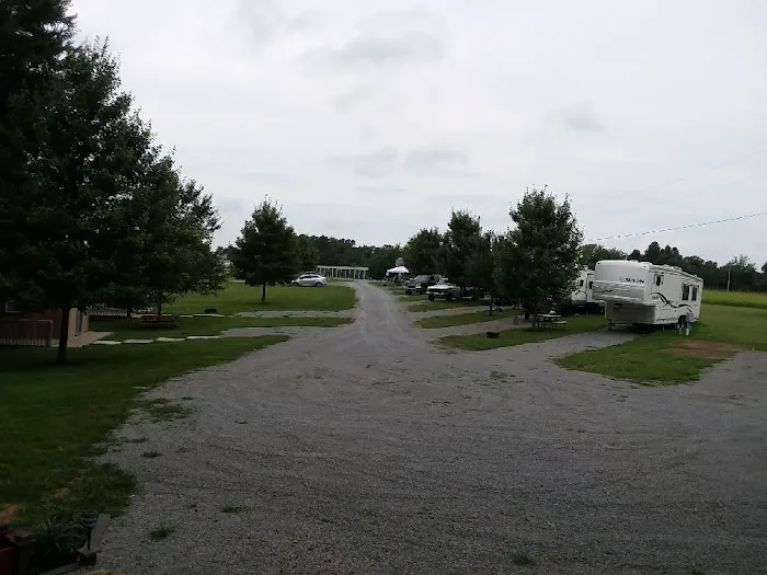 Paradise Cove Campground & RV Park Picture 3