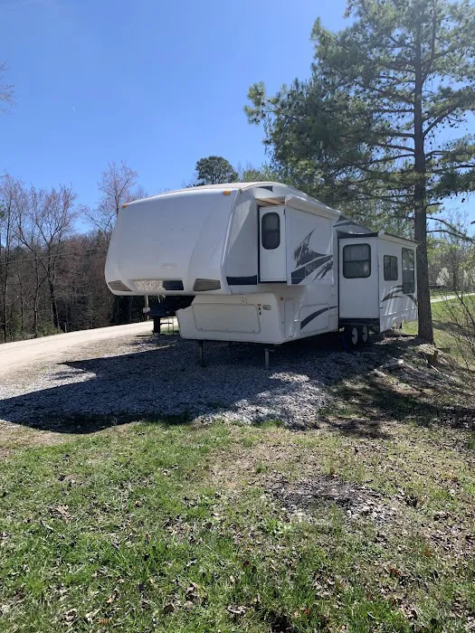 Dodge City Campground and Cabin Rentals Picture 4