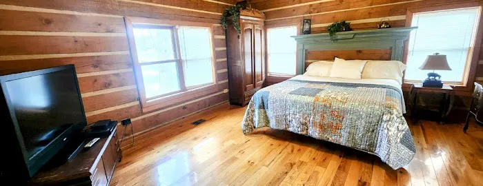 Peaceful-Get-Away Cabin Picture 6