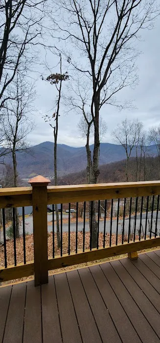 Mountain Memories Lodge Picture 2